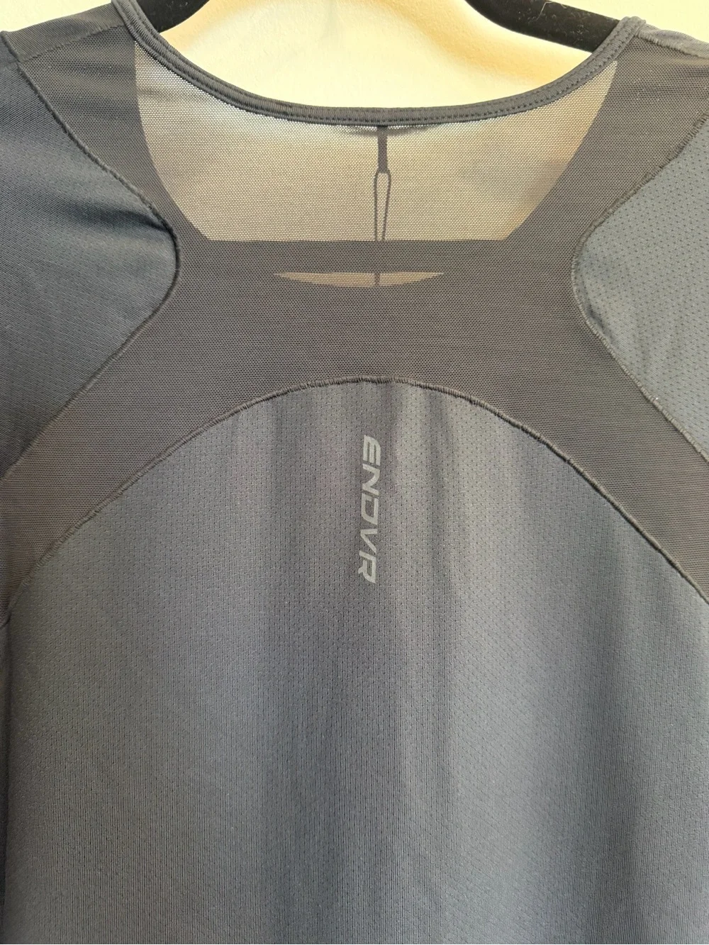 NWT ENDVR Performance Active Tee Black Moisture Wicking Athletic Top